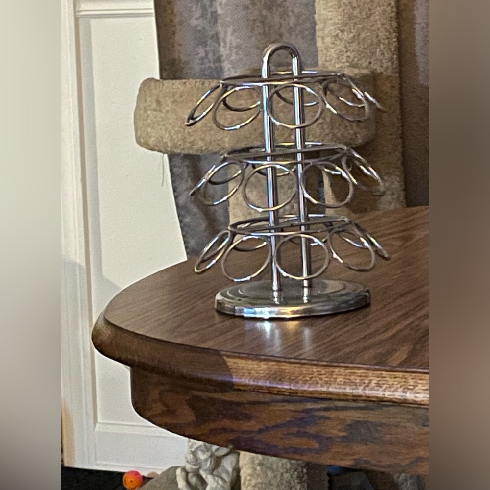 24 KEURIG COFFEE CUP HOLDER